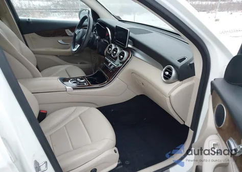 2018 Mercedes-Benz Glc 300 4Matic z USA, uszkodzony, nr VIN WDC0G4KB8JV046188